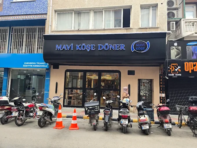 Mavi Köşe Döner Salonu